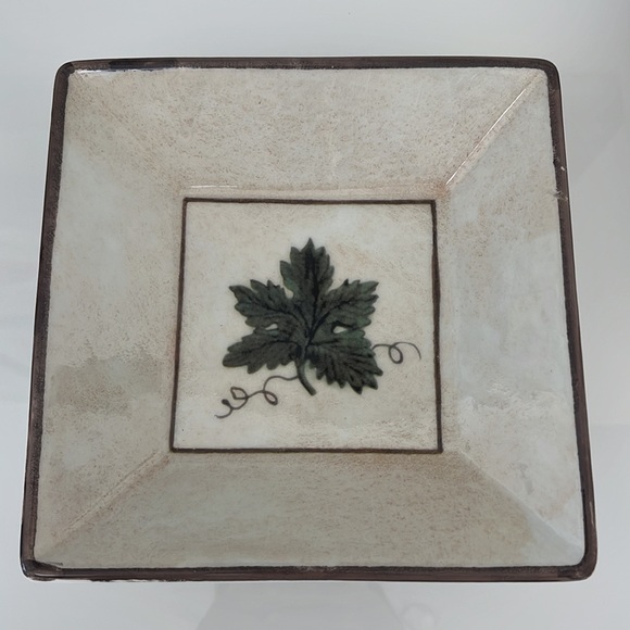 Williams-Sonoma Square Leaf Italian Pasta Bowls - Set of 2 - Picture 6 of 11